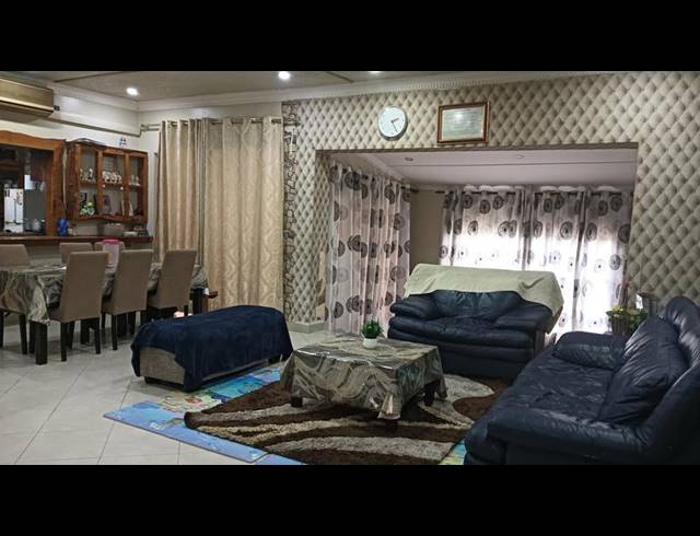 4 BEDROOM HOUSE FOR SALE IN CAVERSHAM GLEN